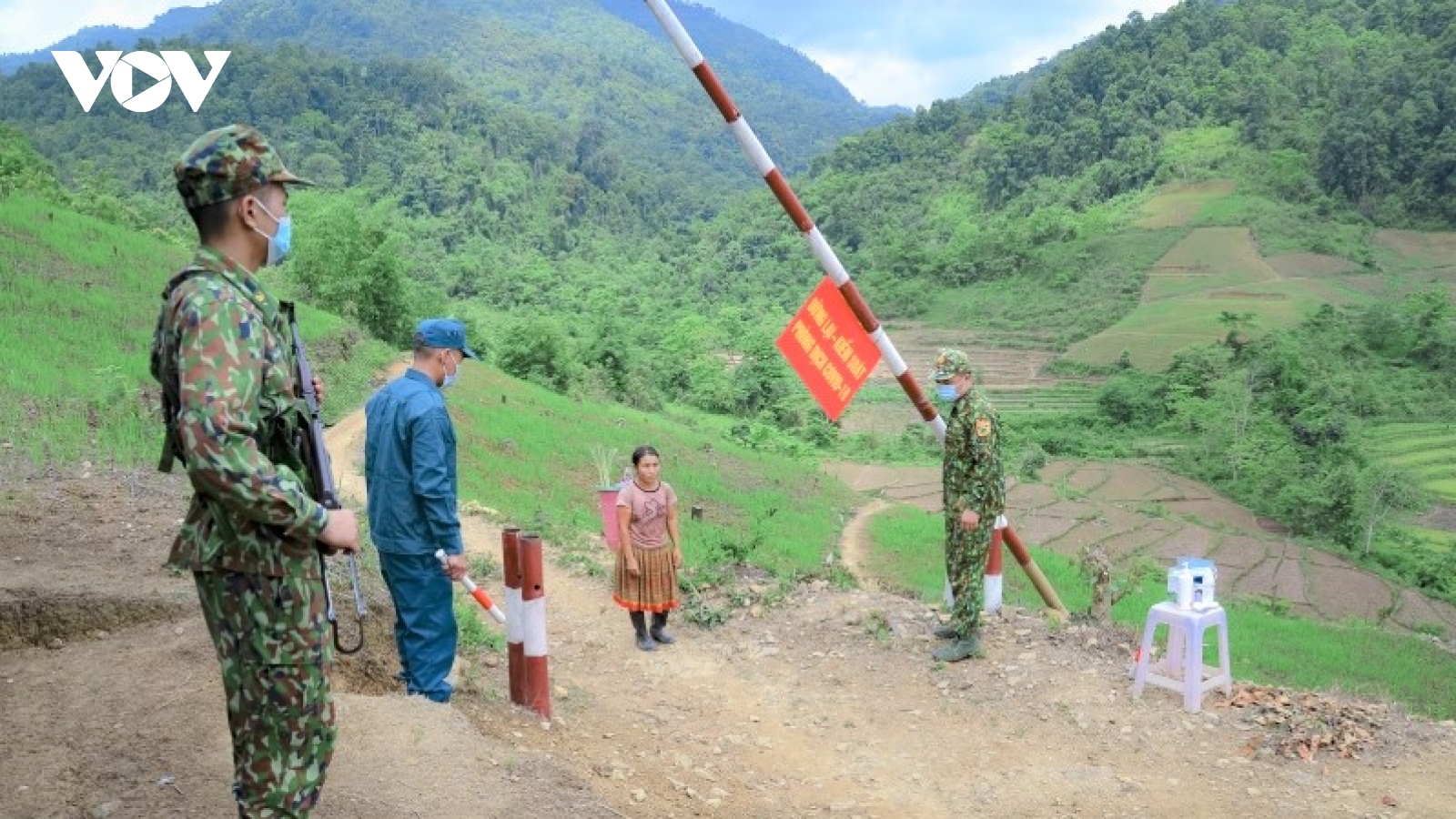 Điện Biên tiếp tục duy trì 4 chốt cửa ngõ kiểm soát người vào địa bàn